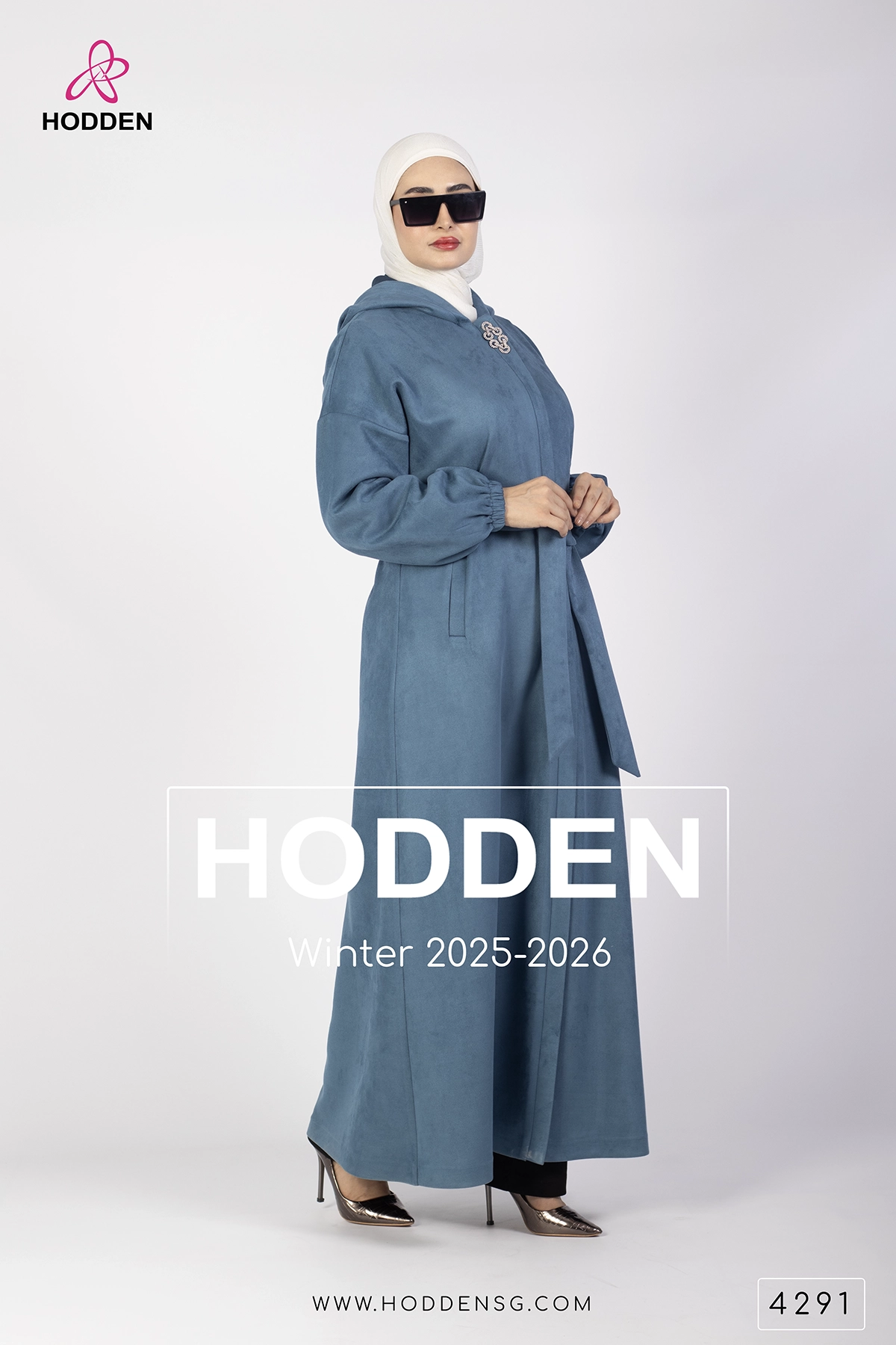 ⁦عباية مخمل بروش على الرده -4291⁩ - الصورة ⁦7⁩