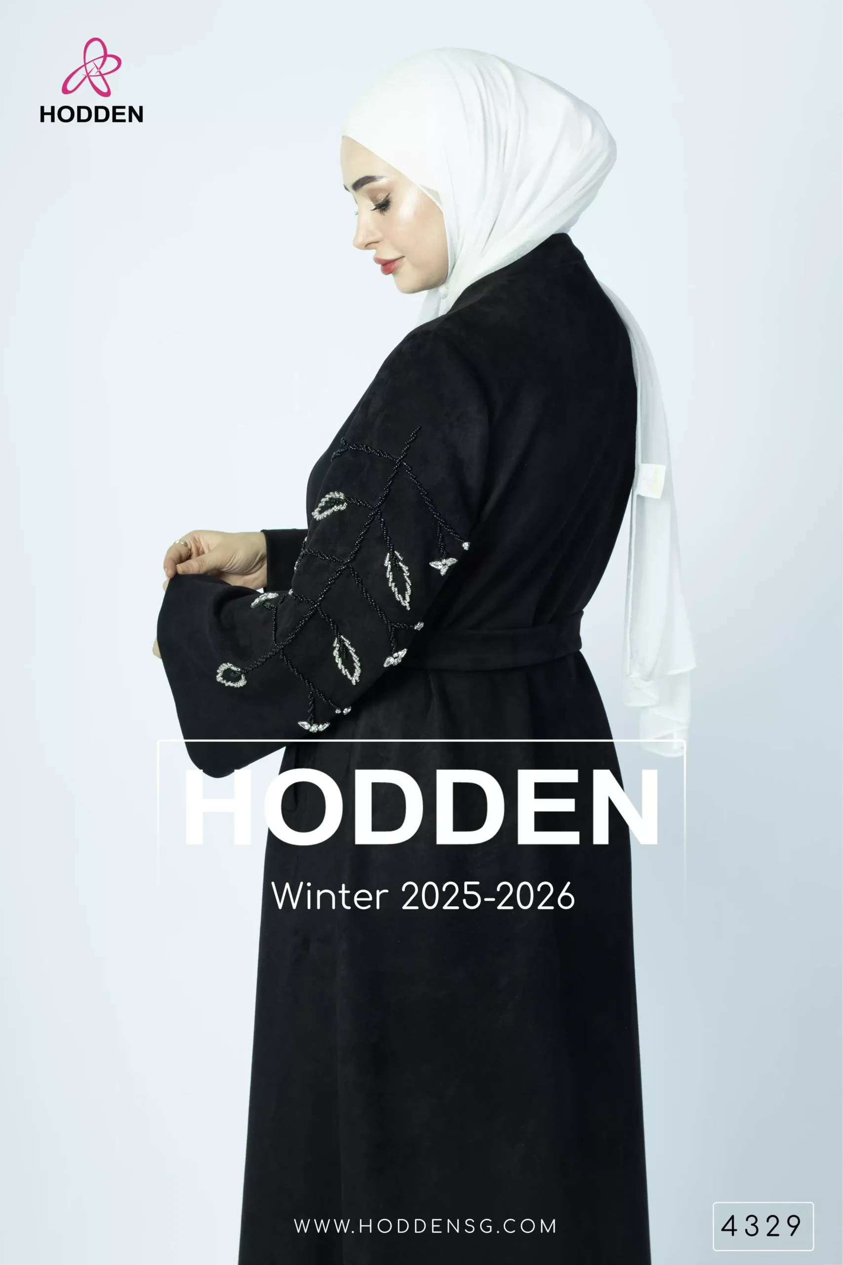 ⁦عباية مخمل كم عرق - 4329⁩ - الصورة ⁦2⁩