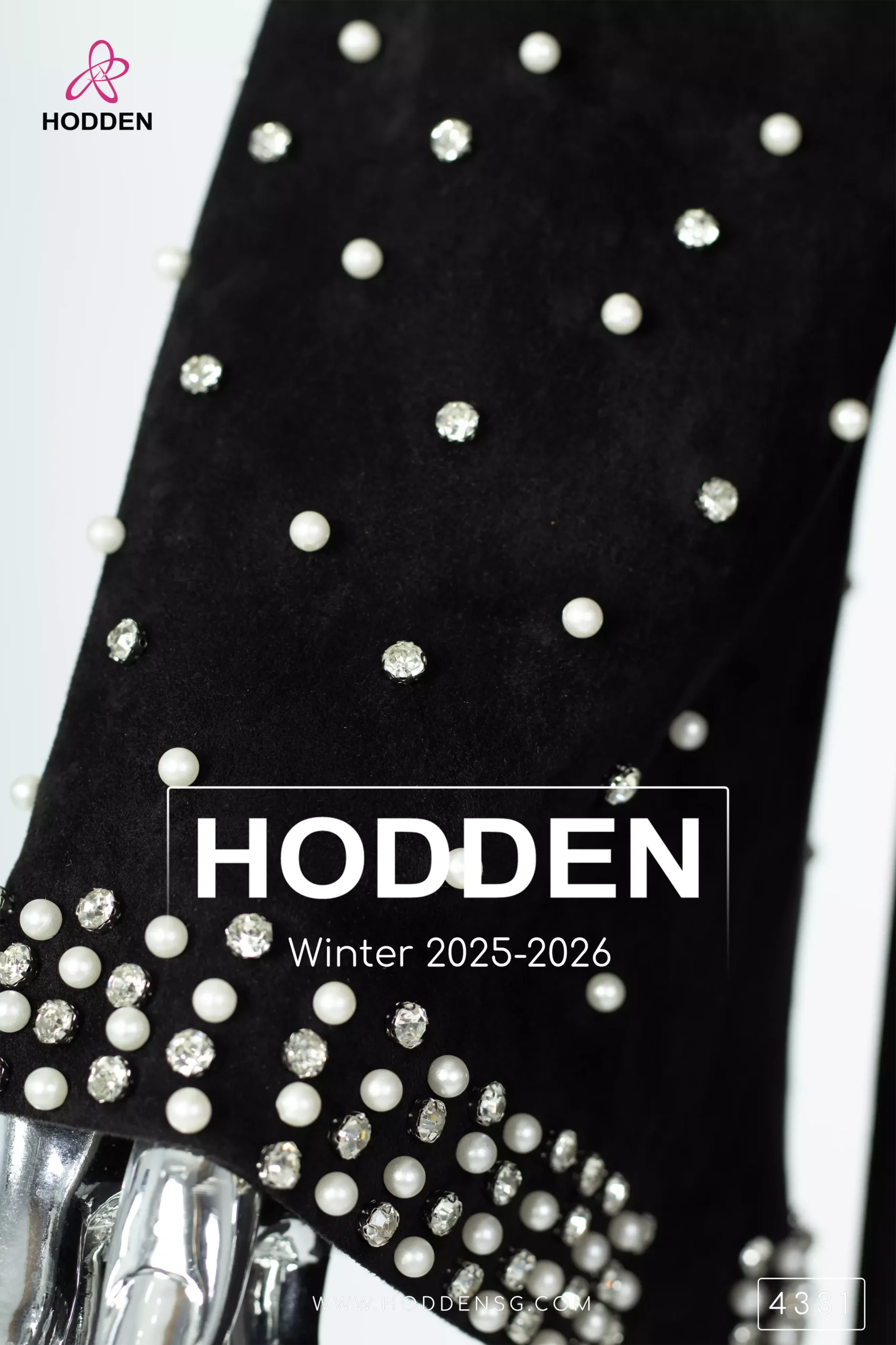 ⁦عباية مخمل كم شك لولو والماس - 4331⁩ - الصورة ⁦10⁩