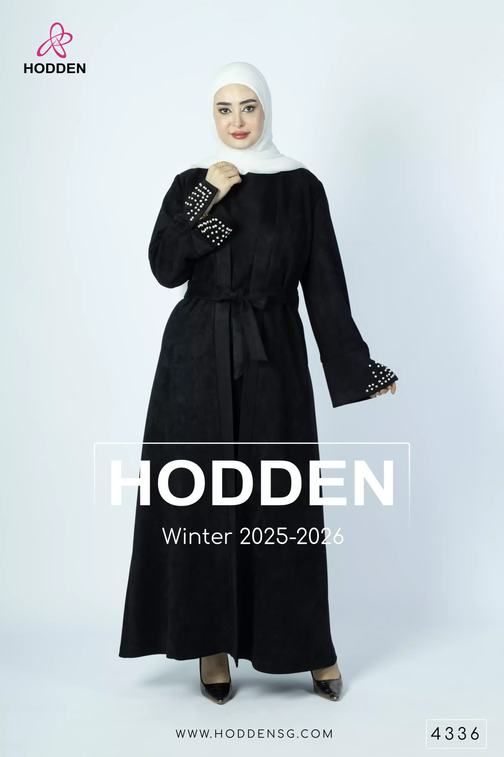 عباية مخمل سويد مع فستان - 4336