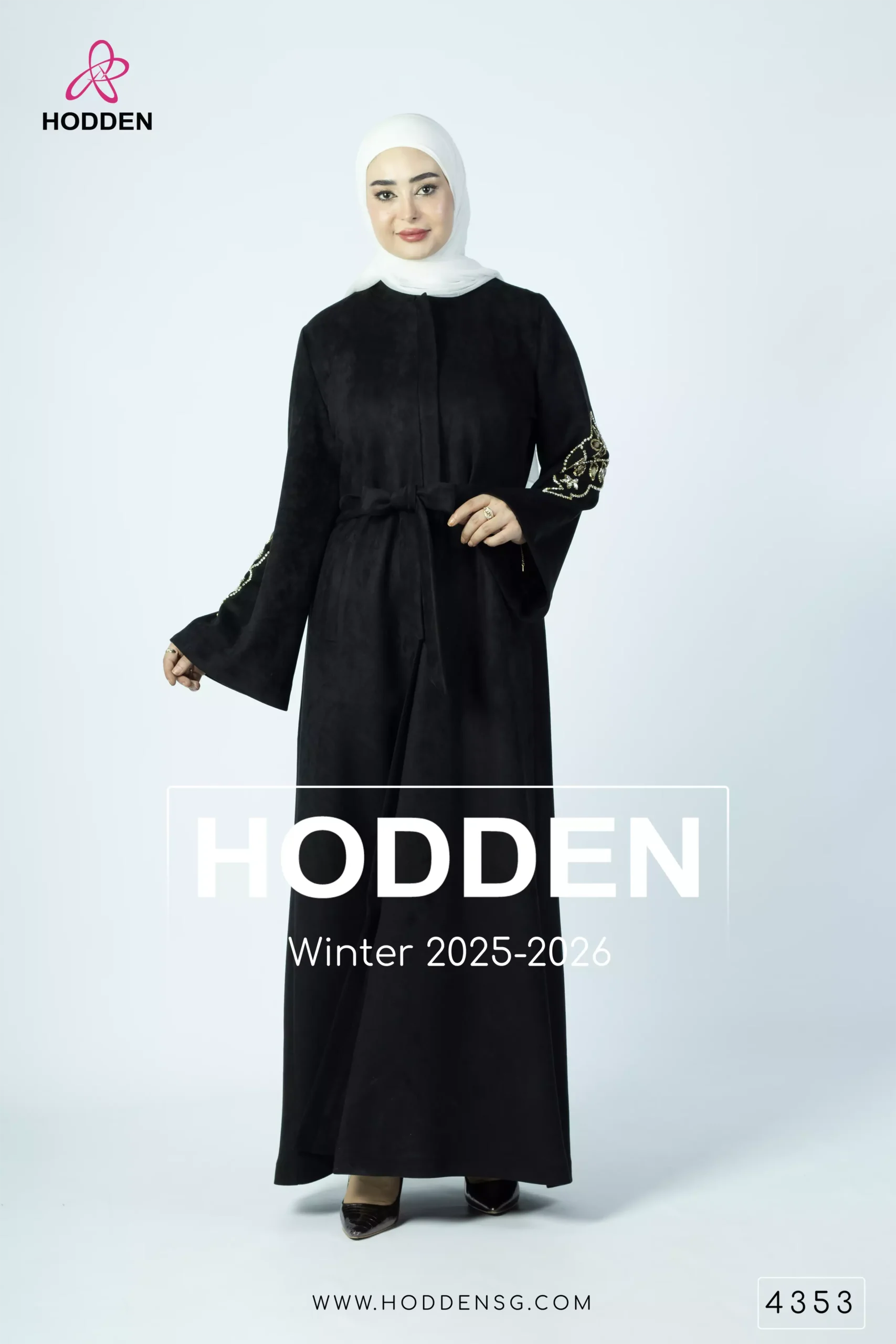 عباية مخمل سويد سك لوزه - 4353