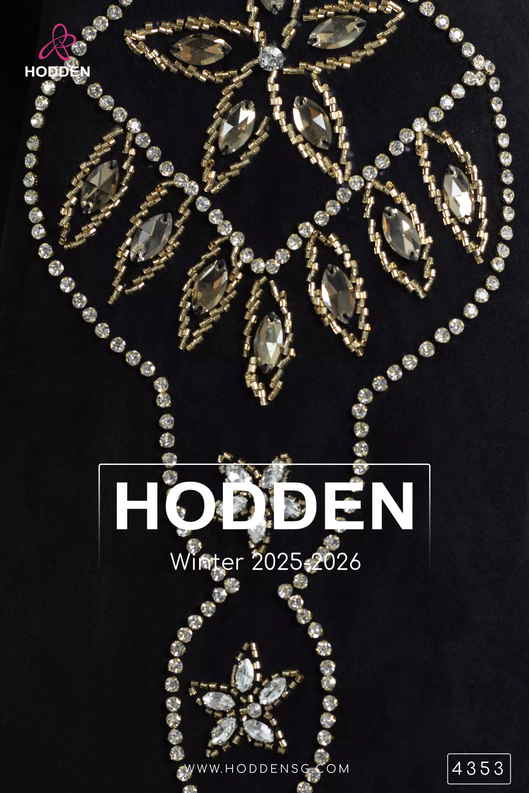 ⁦عباية مخمل سويد سك لوزه - 4353⁩ - الصورة ⁦7⁩