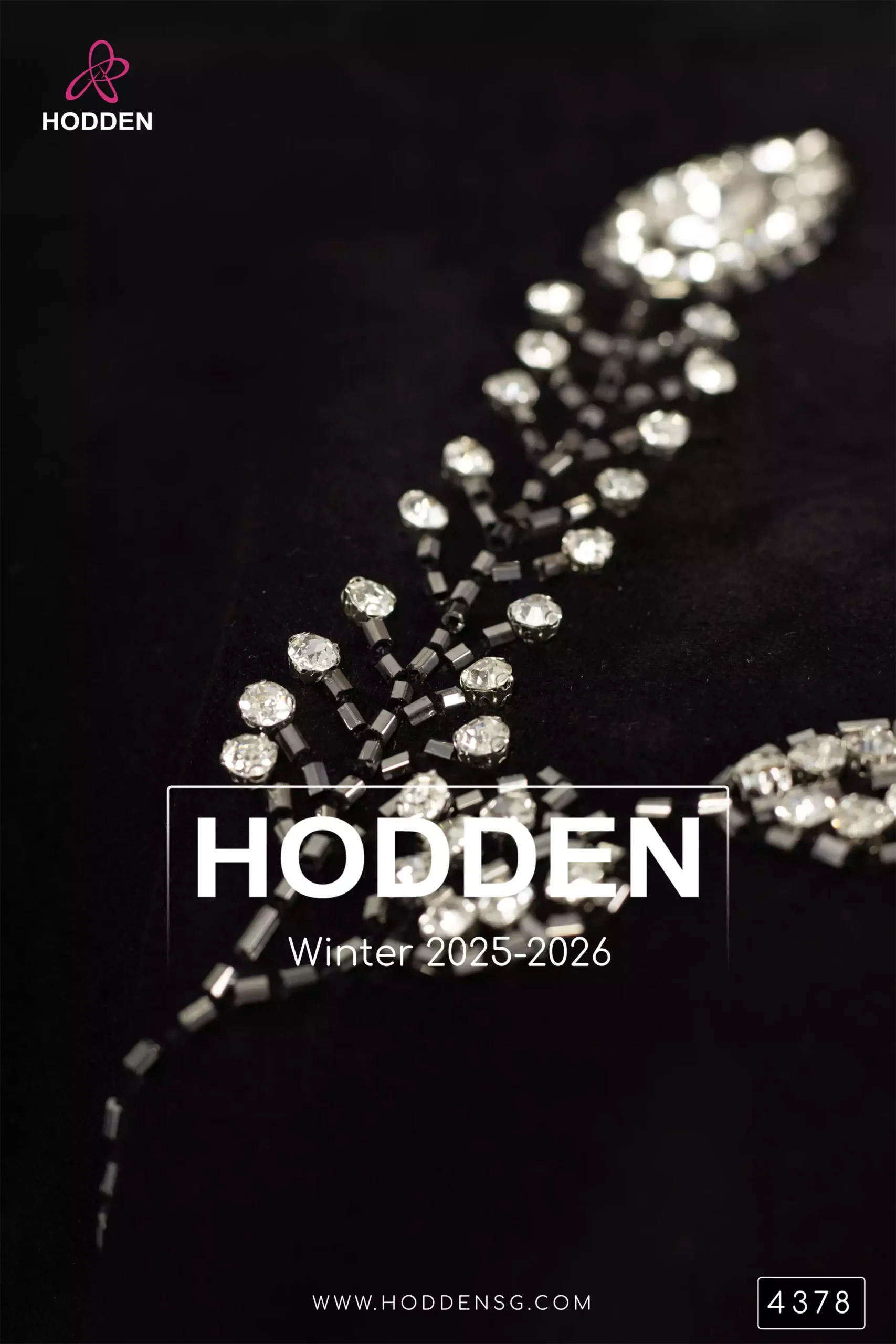 ⁦عابيه مخمل  مع كاب قصير شك - 4378⁩ - الصورة ⁦5⁩