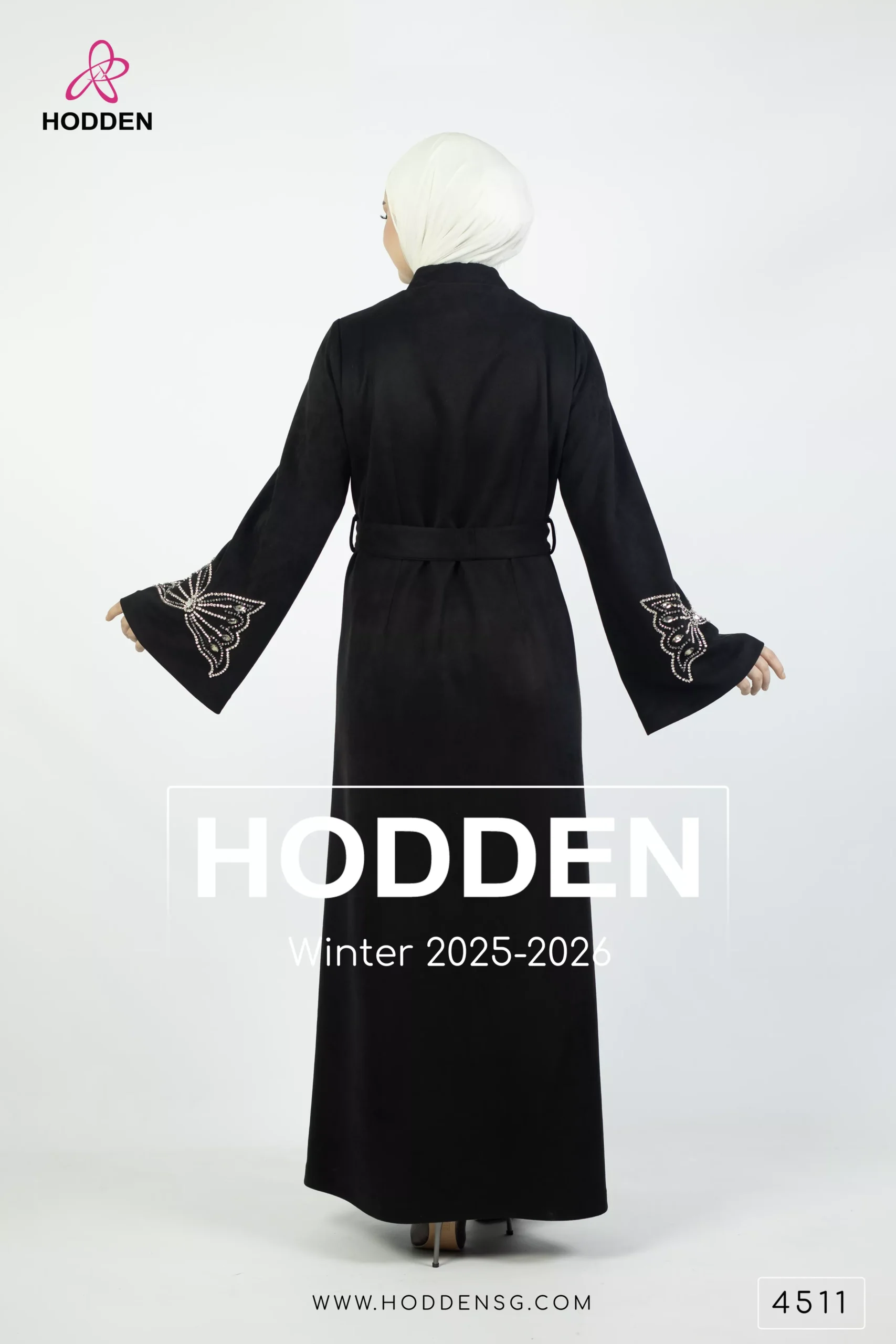 ⁦عباية مخمل سويد - 4511⁩ - الصورة ⁦2⁩