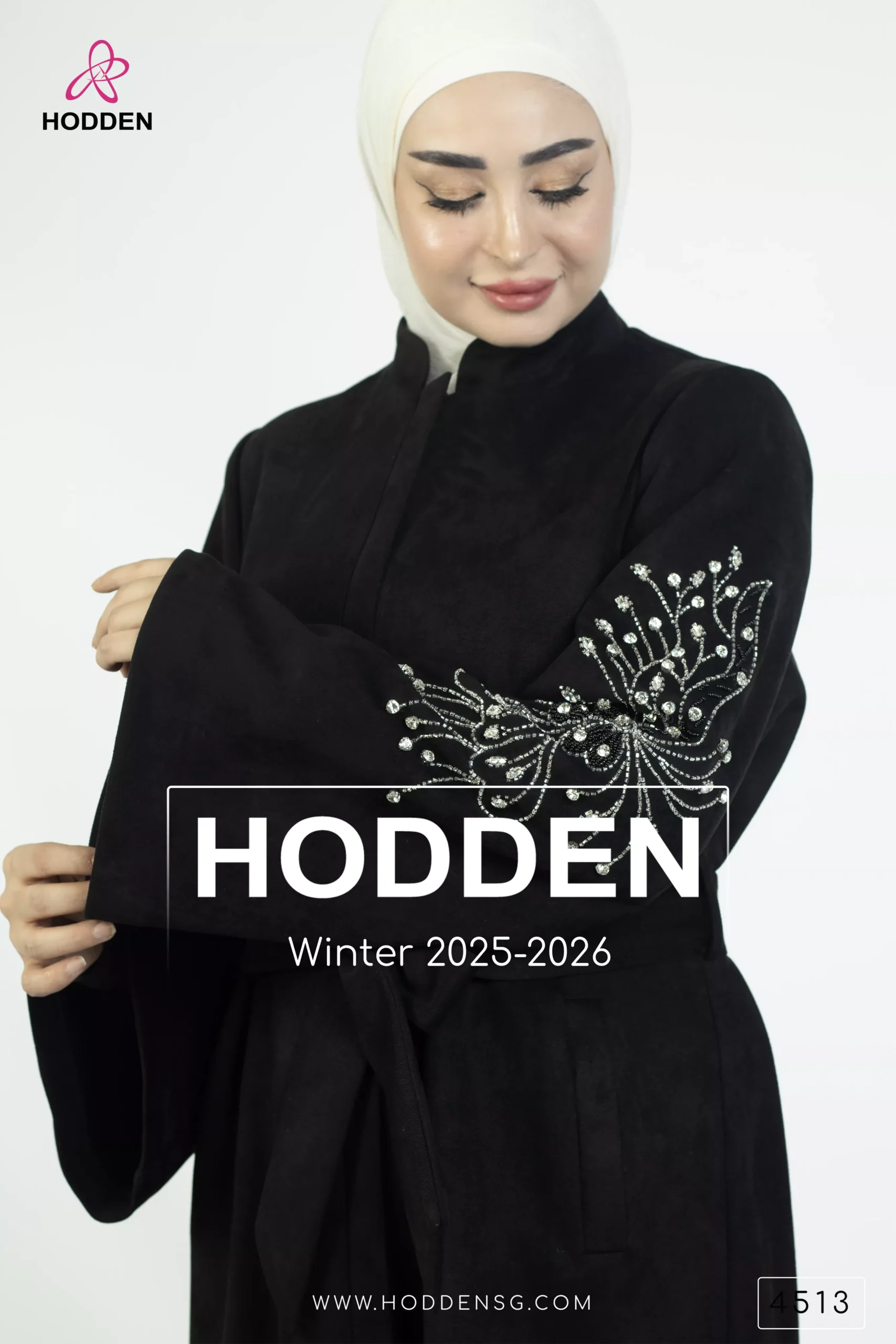 ⁦عباية مخمل سويد - 4513⁩ - الصورة ⁦5⁩