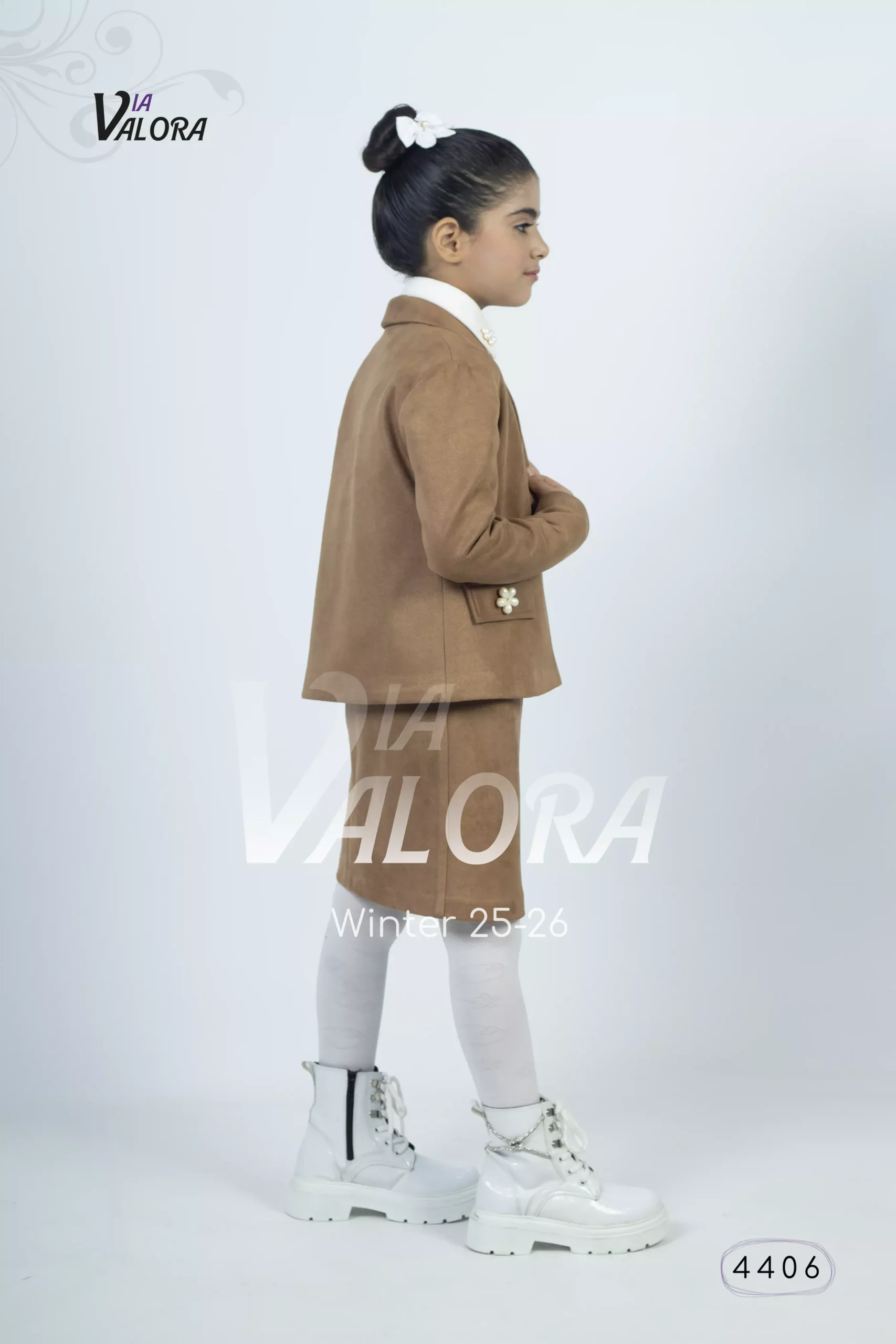 ⁦طقم بناتي 3 قطع – سويد مخمل – طول 44 سم - 4406⁩ - الصورة ⁦6⁩