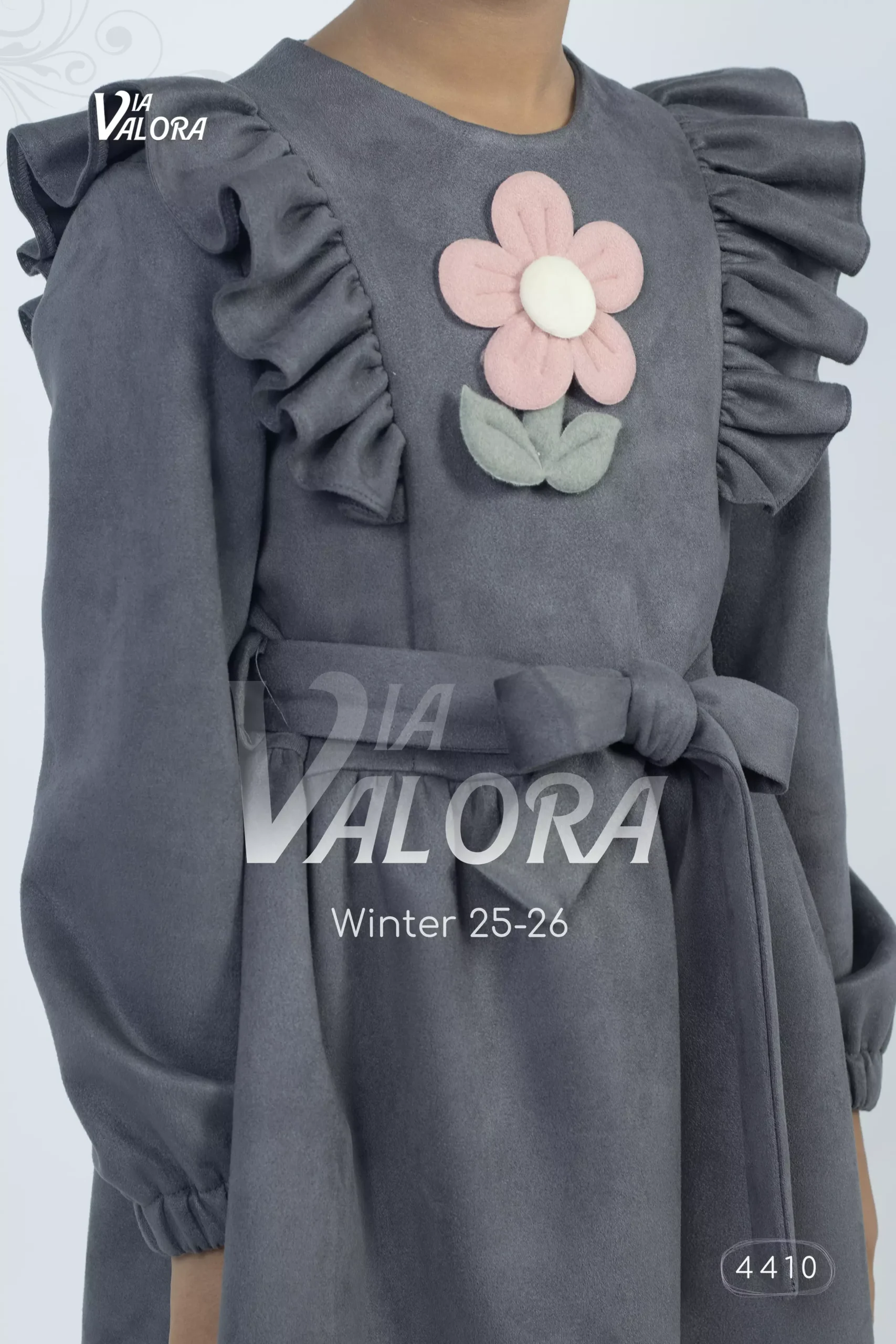 ⁦فستان بناتي – سويد مخمل – طول 80 سم - 4410⁩ - الصورة ⁦4⁩