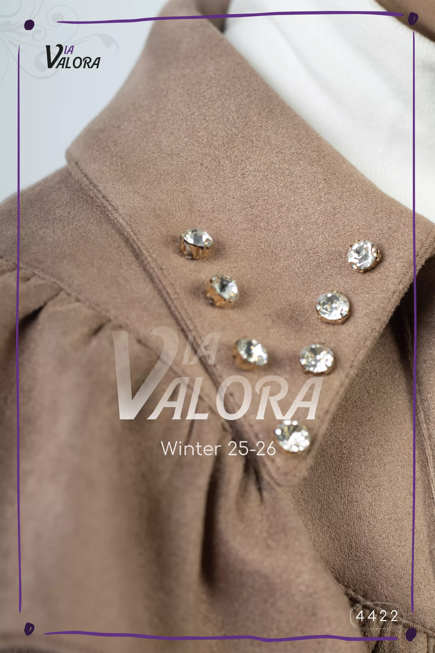 ⁦طقم بناتي 3 قطع – سويد – طول 45 سم - 4422⁩ - الصورة ⁦2⁩