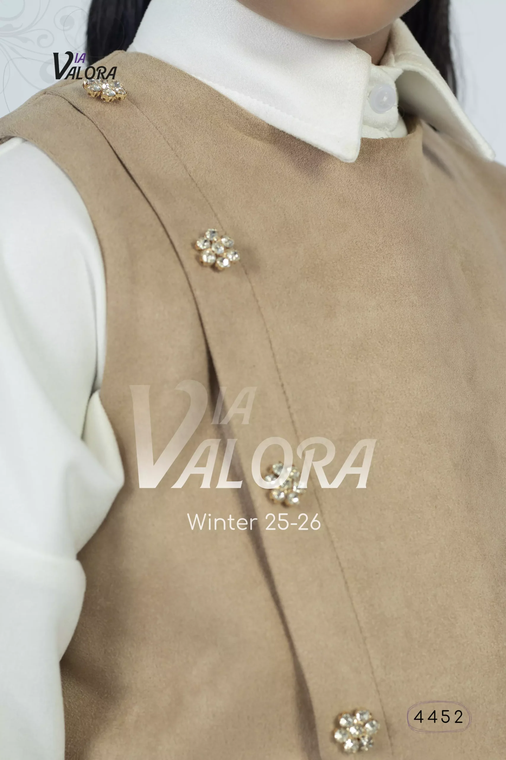 ⁦طقم بناتي 3 قطع – سويد مخمل – طول 45 سم - 4452⁩ - الصورة ⁦3⁩