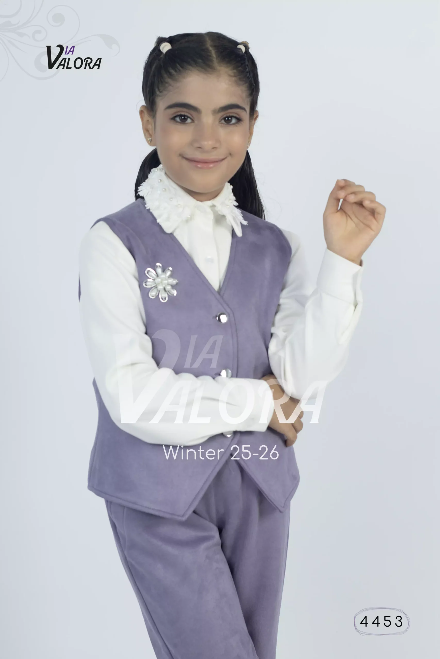 ⁦طقم بناتي 3 قطع – سويد مخمل – طول 45 سم - 4453⁩ - الصورة ⁦2⁩