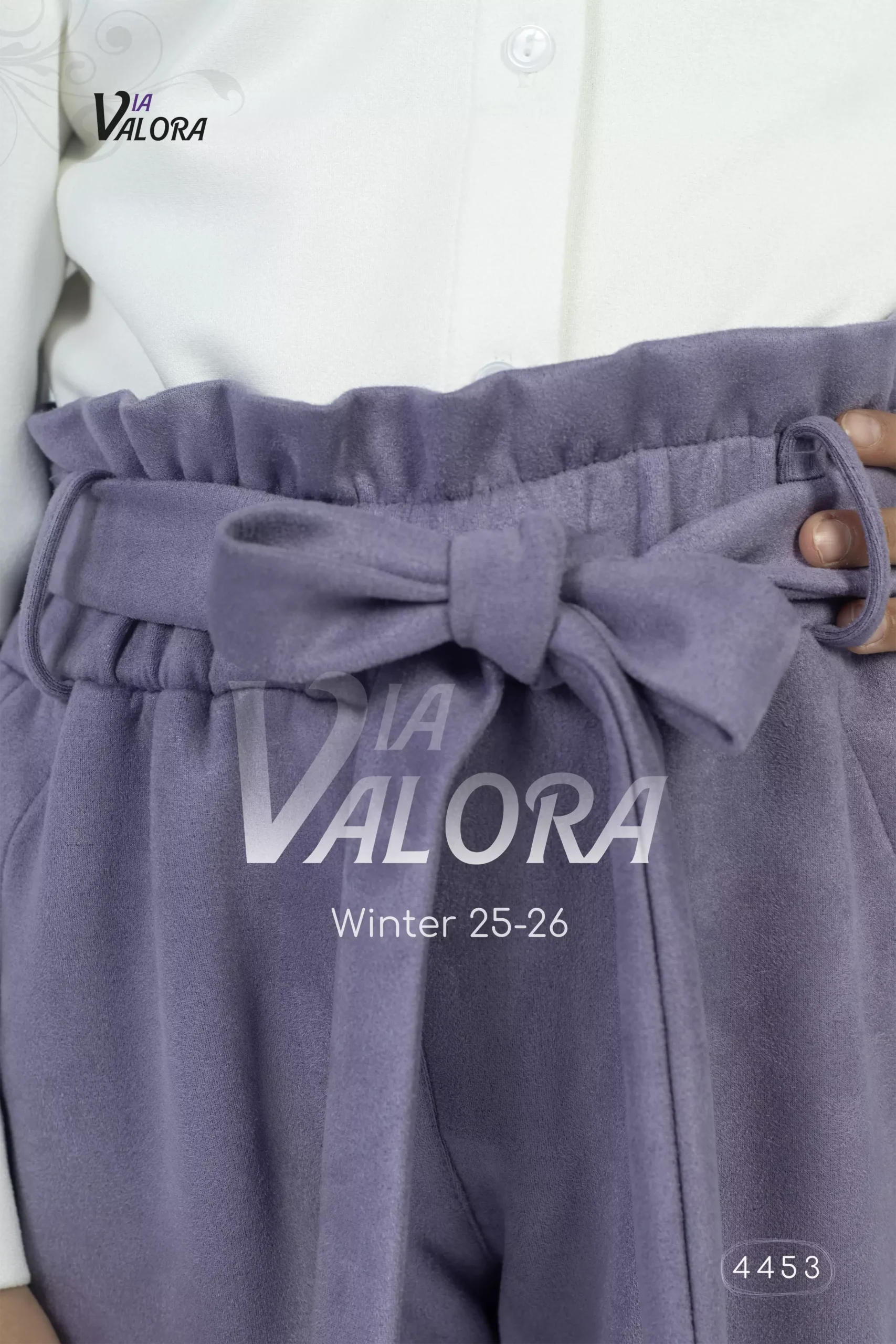 ⁦طقم بناتي 3 قطع – سويد مخمل – طول 45 سم - 4453⁩ - الصورة ⁦5⁩