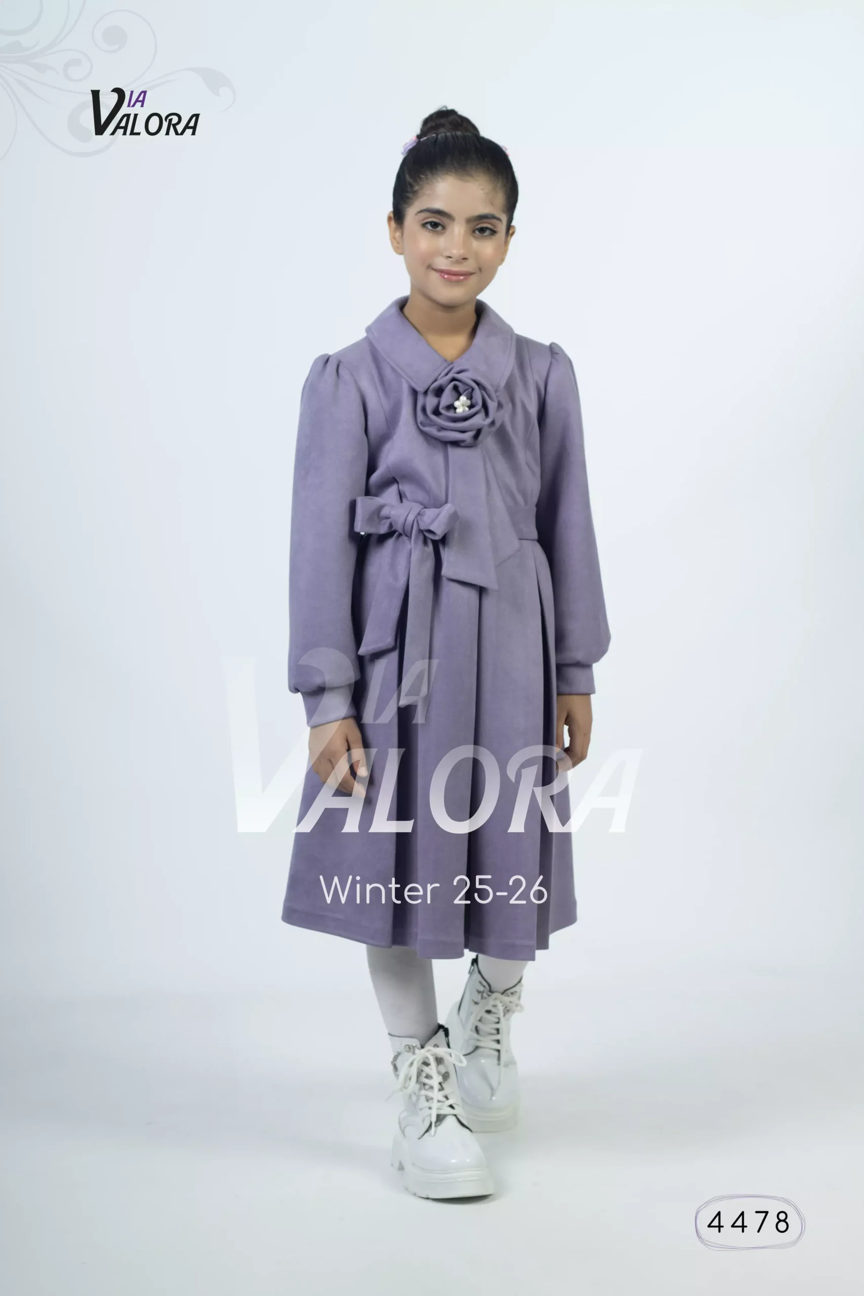 ⁦فستان بناتي – سويد مخمل – طول 80 سم - 4478⁩ - الصورة ⁦2⁩