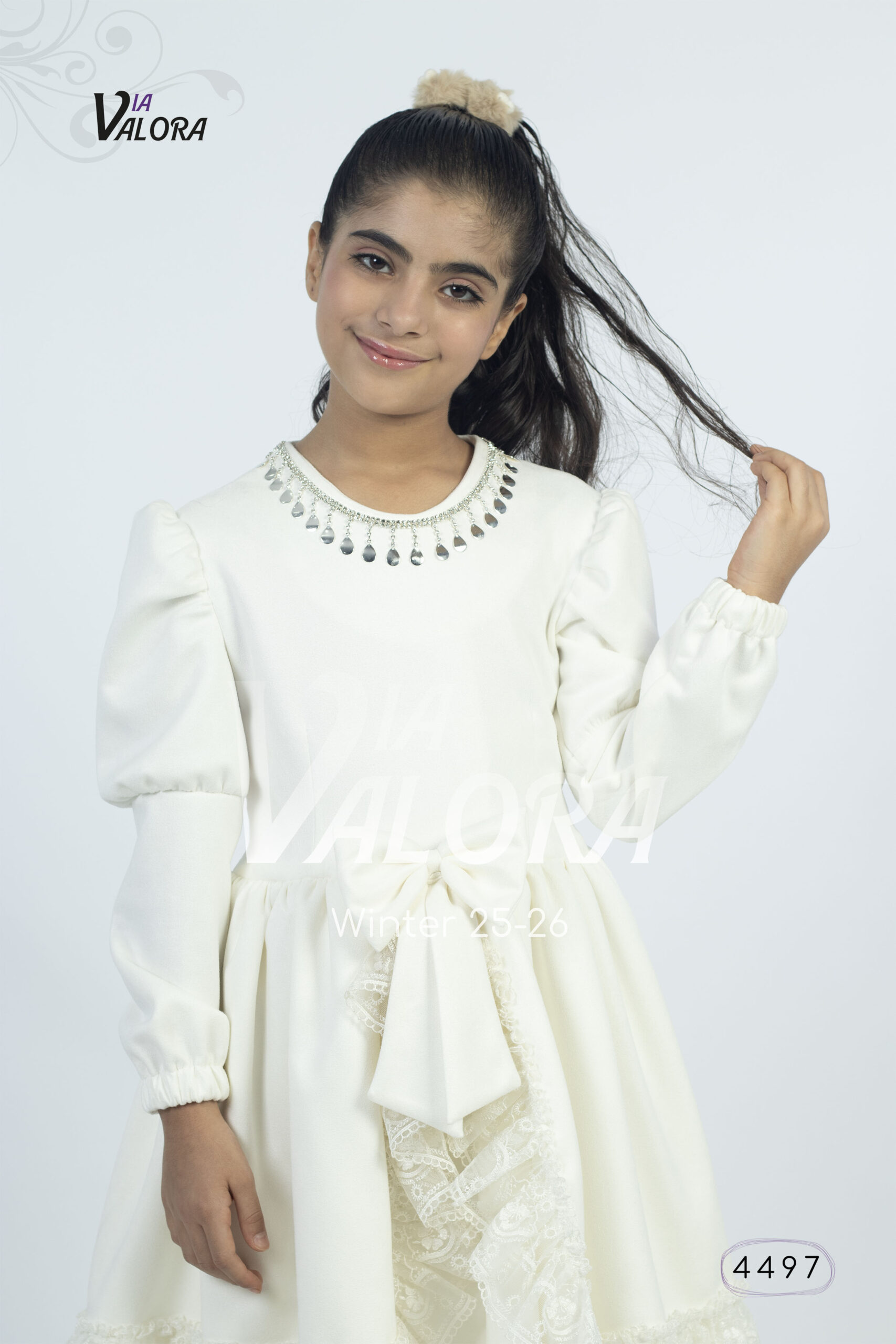 ⁦فستان بناتي – سويد مخمل – طول 80 سم - 4497⁩ - الصورة ⁦4⁩